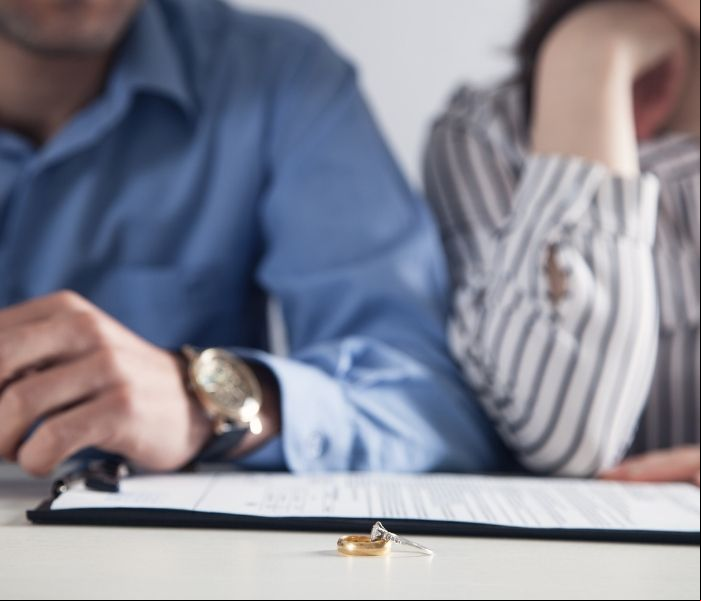 “Los trabajadores pueden perder más de 168 horas de trabajo en el año siguiente a un divorcio”, señalan./ Foto: Getty Images.