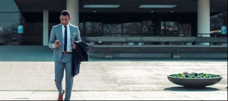 Es crucial empezar a evaluar cómo las empresas pueden promover la movilidad laboral como una estrategia corporativa. / Unsplash.