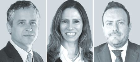 Benjamín García Mekis, de García & Ruiz-Tagle Abogados (izquierda); Luiza Lacerda, de Demarest Advogados, y Gabriel González, de CMS Woodhouse Lorente Ludlow.