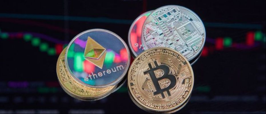 Millones de personas usan sistemas digitales sofisticados desde sus celulares con plena confianza. ¿Por qué no podría ocurrir lo mismo con las criptomonedas? / Canva.